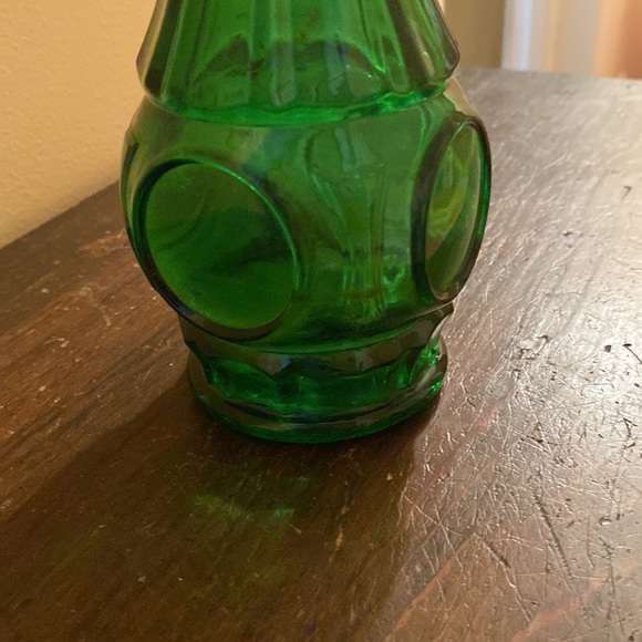 Vintage Wheaton Glass Bud Vase Bullseye pattern in green - Picture 4 of 4